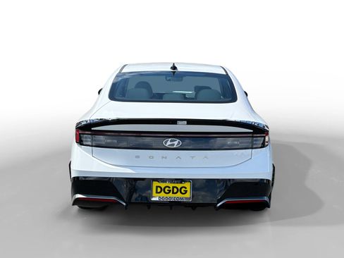 Used 2025 Hyundai Sonata SEL FWD image 4