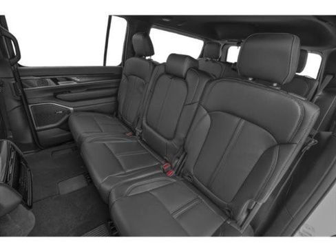 Used 2024 Jeep Wagoneer 4WD w/ Convenience Group I image 16