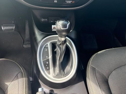 Used 2015 Kia Soul + FWD image 14