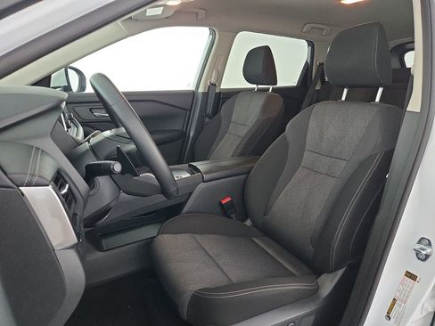 Used 2025 Nissan Rogue SV FWD image 24