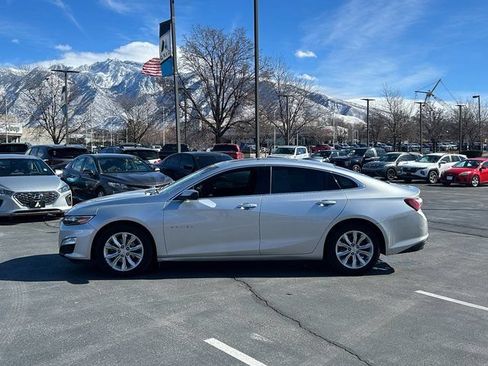 Used 2019 Chevrolet Malibu LT FWD image 8