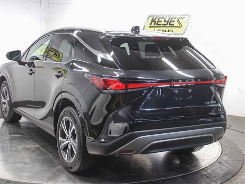 Used 2025 Lexus RX 350 FWD w/ Accessory Package image 8