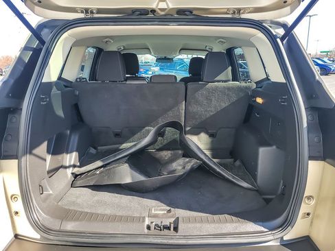 Used 2018 Ford Escape SE w/ SE Sync 3 Package image 18