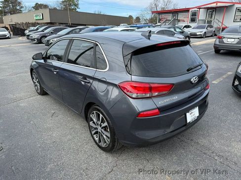 Used 2018 Hyundai Elantra GT image 7