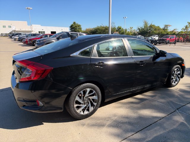 Used 2018 Honda Civic EX image 5