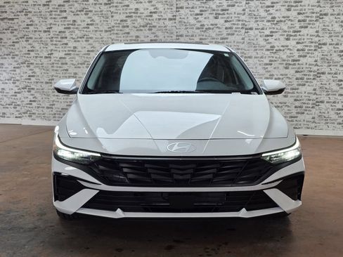 New 2026 Hyundai Elantra Limited FWD image 2