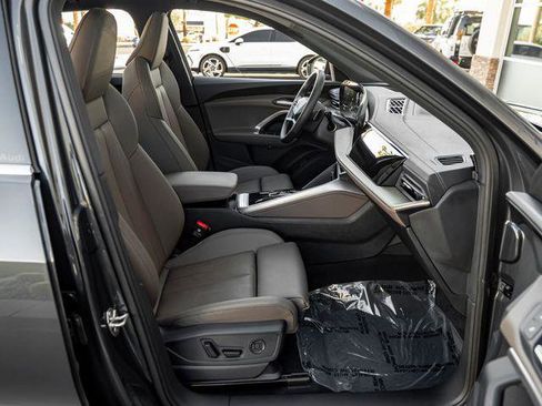 Certified 2025 Audi Q5 Premium Plus w/ Premium Plus AWD/4WD image 32