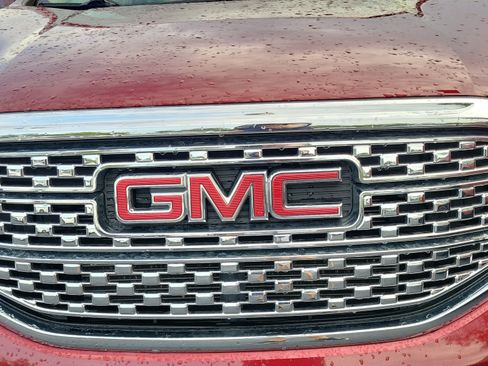 Used 2017 GMC Acadia Denali FWD image 11