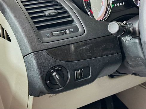 Used 2016 Dodge Grand Caravan SE w/ Quick Order Package 29E SE image 11