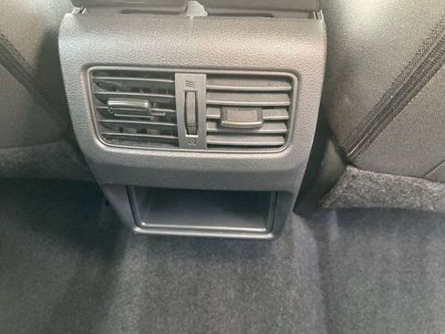 Used 2024 Nissan Rogue S image 12