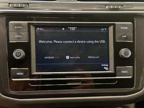 Used 2021 Volkswagen Tiguan S image 22