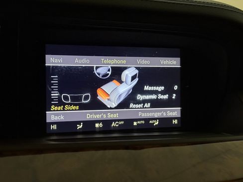 Used 2011 Mercedes-Benz S 550 4MATIC image 35