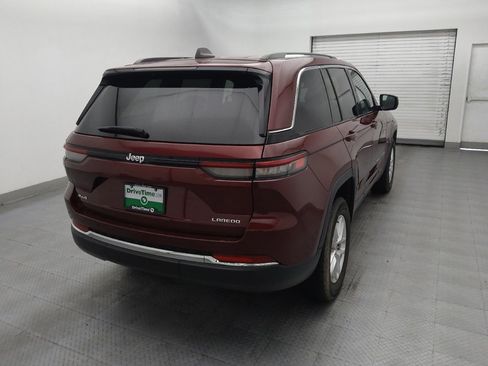 Used 2023 Jeep Grand Cherokee Laredo AWD/4WD image 9