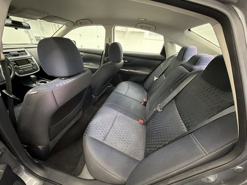Used 2016 Nissan Altima 2.5 S w/ Power Driver Seat Package image 12