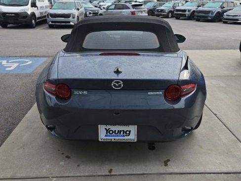 Used 2021 MAZDA MX-5 Miata Grand Touring image 5