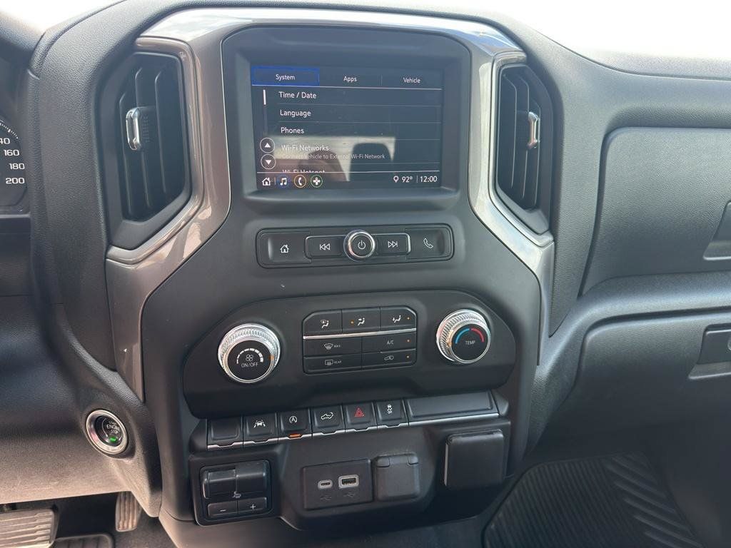 Used 2024 GMC Sierra 1500 Pro w/ Graphite Edition AWD/4WD image 10