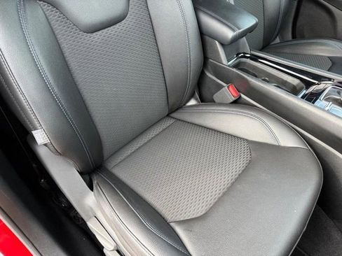 Used 2025 Jeep Compass Latitude w/ Altitude Special Edition image 15