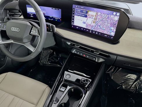 New 2026 Audi Q3 quattro 2.0T AWD/4WD image 6