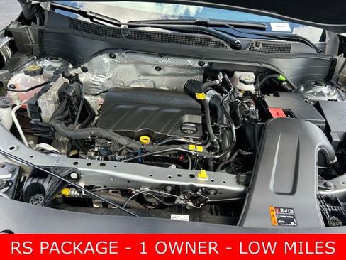 Used 2024 Chevrolet Trax RS w/ Driver Confidence Package image 11