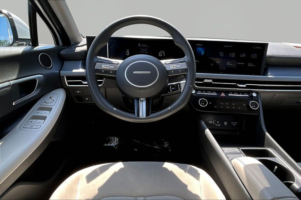 Used 2025 Hyundai Sonata SEL FWD image 10