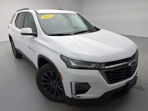 Certified 2023 Chevrolet Traverse RS image 4