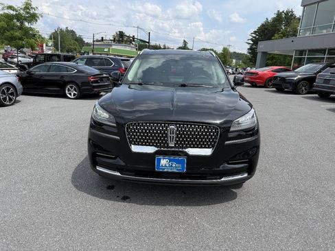 Used 2023 Lincoln Aviator AWD w/ Premium Package image 3