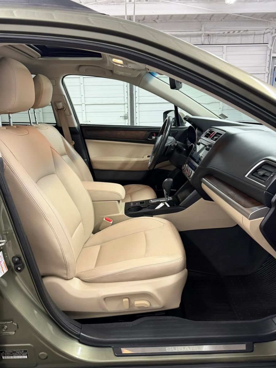 Used 2017 Subaru Outback 2.5i Limited AWD/4WD image 21