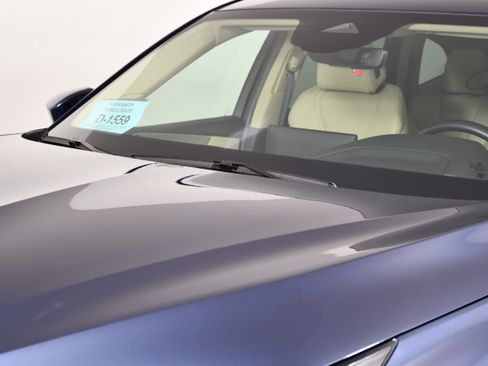 Certified 2025 Acura MDX SH-AWD image 12