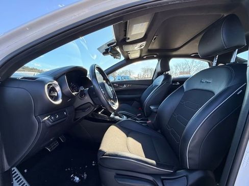 Used 2023 Kia Forte GT-Line w/ GT-Line Premium Package image 22