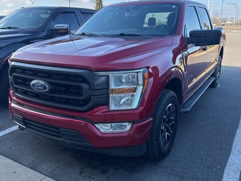 Used 2022 Ford F150 XLT w/ Equipment Group 301A Mid image 1