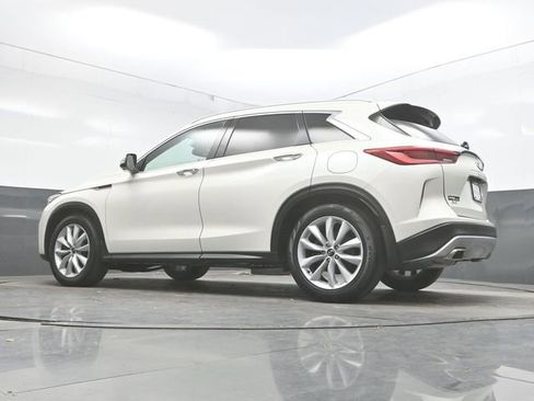 Used 2019 INFINITI QX50 Essential w/ Premium Heat Package image 34