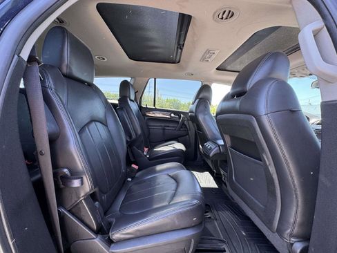 Used 2017 Buick Enclave Leather FWD image 10