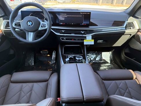 New 2026 BMW X5 xDrive40i w/ M Sport Package image 12