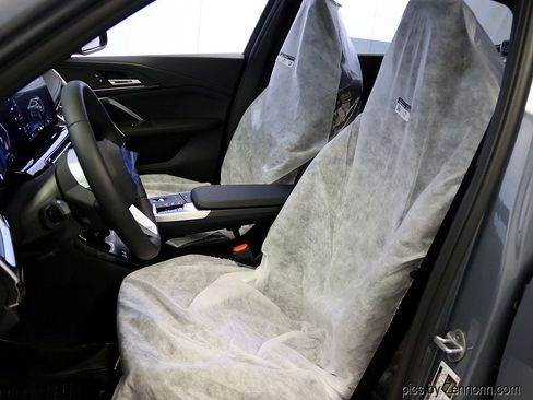 Used 2025 BMW X1 xDrive28i w/ Technology Package image 10