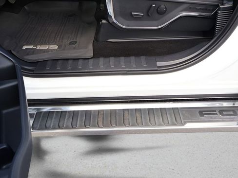 Used 2022 Ford F150 Lariat w/ Max Trailer Tow Package AWD/4WD image 33