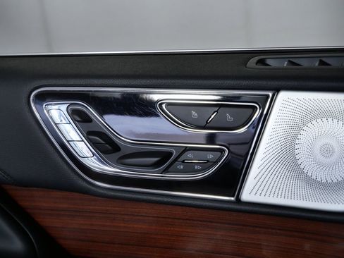 Certified 2023 Lincoln Navigator L Reserve AWD/4WD image 31
