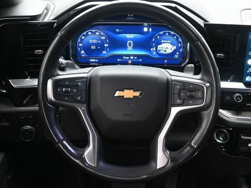 Used 2022 Chevrolet Silverado 1500 LTZ AWD/4WD image 23