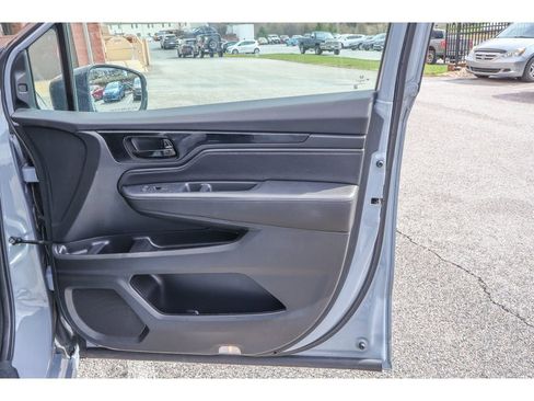 Used 2023 Honda Odyssey Touring image 14