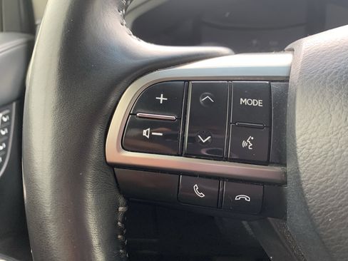 Used 2020 Lexus LX 570 4WD w/ Luxury Package image 19