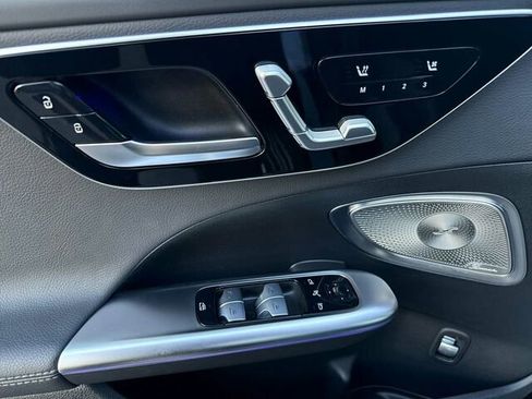 Used 2025 Mercedes-Benz C 300 Sedan image 13