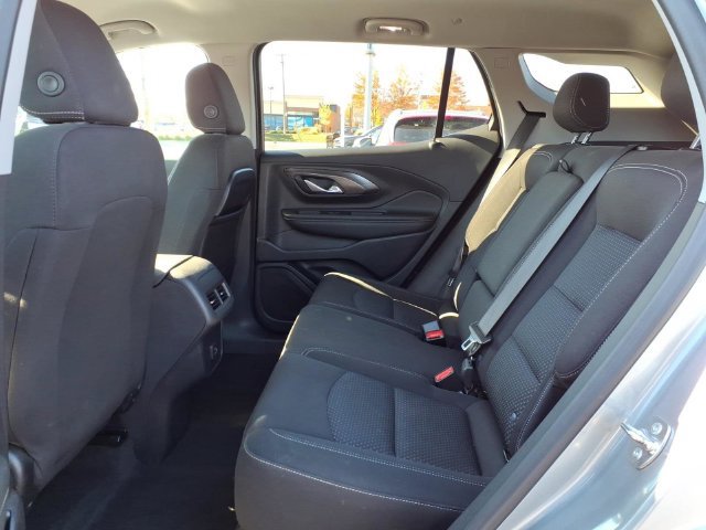Used 2024 GMC Terrain SLE FWD image 11
