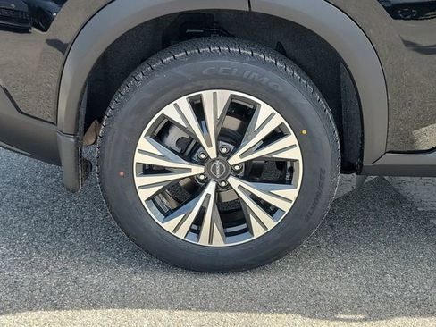Used 2023 Nissan Rogue SV AWD/4WD image 7