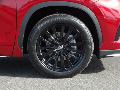 New 2026 Toyota Highlander XSE image 4