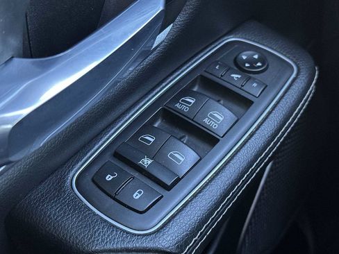 Used 2020 RAM 1500 Laramie image 15