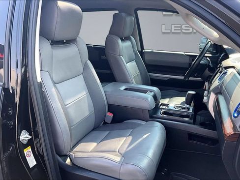 Used 2018 Toyota Tundra Limited w/ Limited Premium Package AWD/4WD image 7