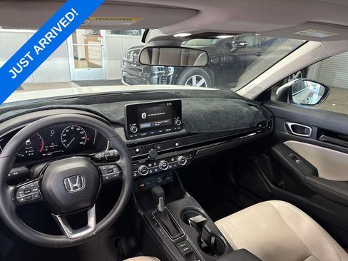 Used 2024 Honda Civic EX-L image 6
