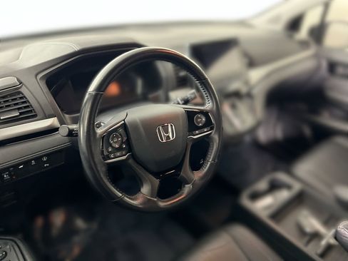 Used 2023 Honda Odyssey Touring image 29