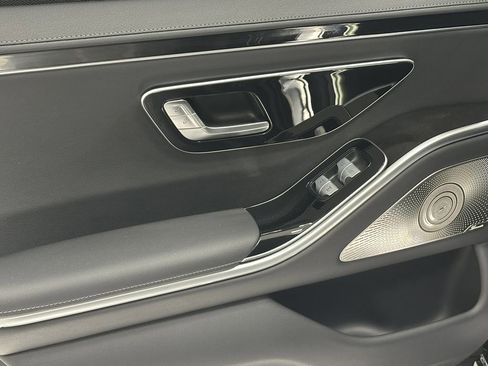 Certified 2022 Mercedes-Benz S 500 4MATIC image 26