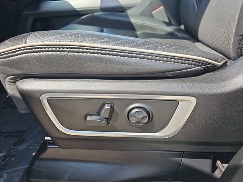Used 2020 RAM 1500 Laramie w/ Sport Appearance Package AWD/4WD image 34
