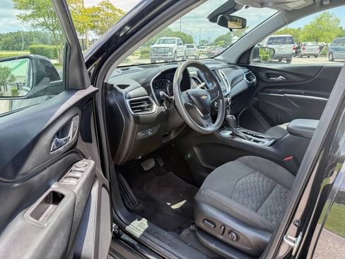 Used 2020 Chevrolet Equinox LT FWD image 13